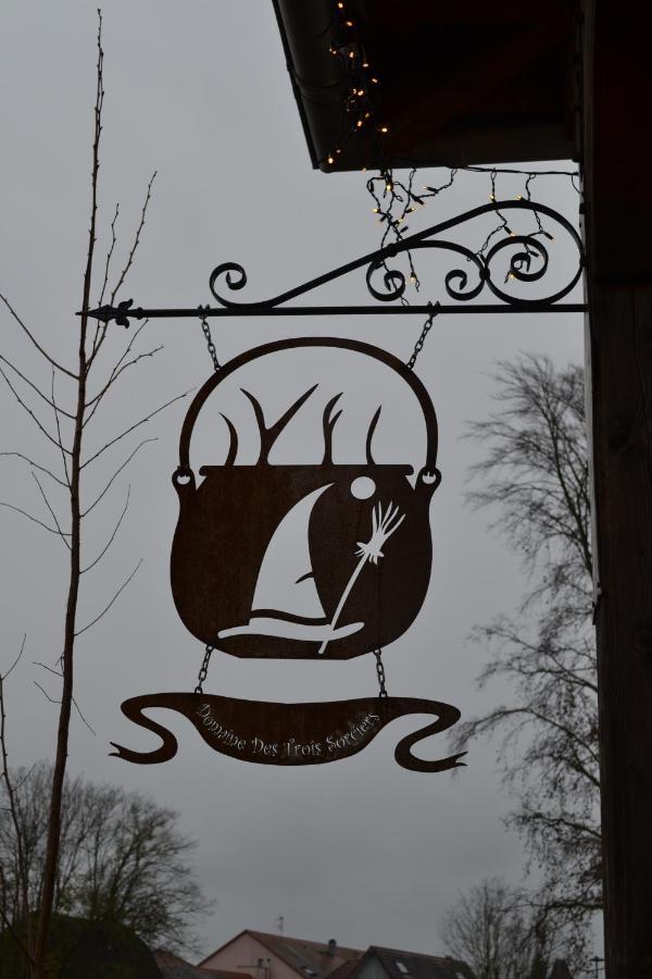 Domaine Des Trois Sorciers Bed & Breakfast Bouxwiller  Екстериор снимка